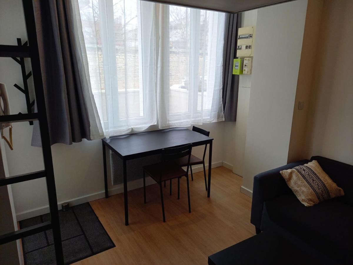 Studio Avec Terrasse En Residence Calme A Dijon. Exteriör bild